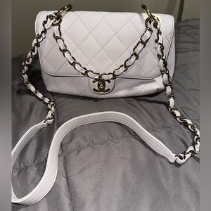 CHANEL
City Walk Flap Bag Quilted Caviar Small Light grey
